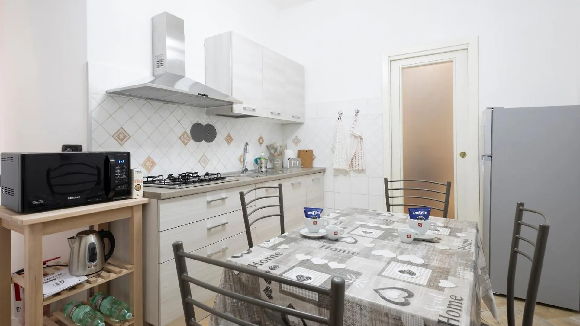 Appartamento La Casa Di Alice Roma 0*,